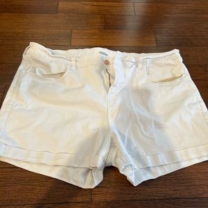 White Old Navy Shorts. Size 18